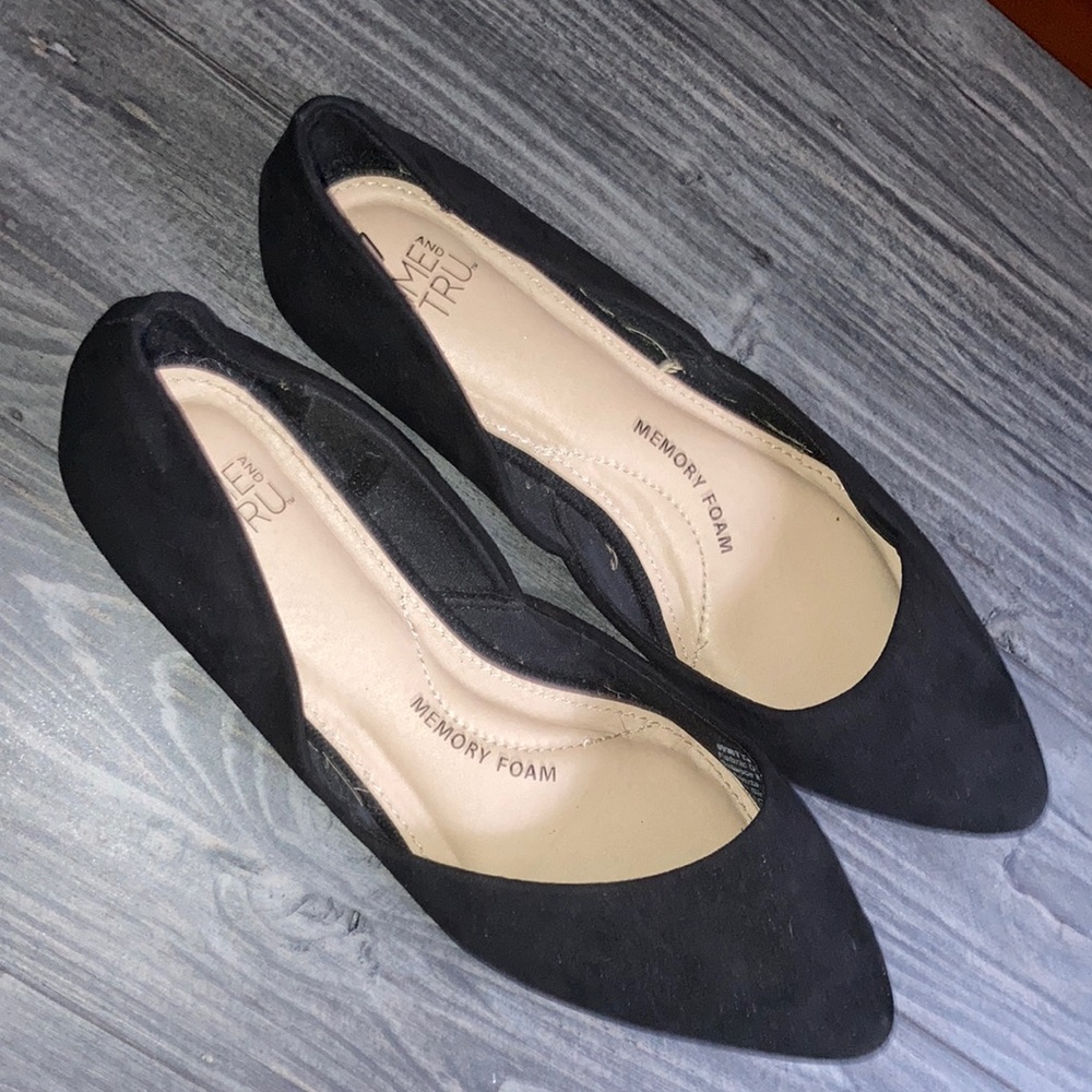 Black flats- pointy front Time and Tru Size 7